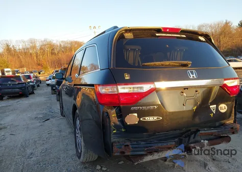 2013 Honda Odyssey Ex z USA, uszkodzony, nr VIN 5FNRL5H47DB041574